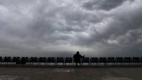 Седмицата започва с дъжд и гръмотевици