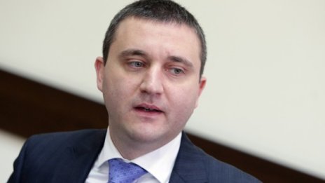 Шефовете на полицията и данъчните - на море всеки уикенд