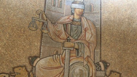 Дирят 38-годишен, осъден за обир на златарско ателие 