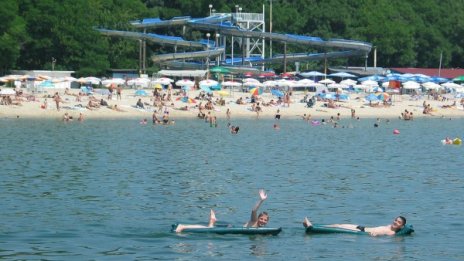 Дъждът си заминава, утре ще е слънчево