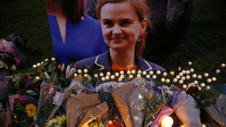 Убиецът на депутатката Кокс: Смърт на предателите!