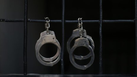 Мъж остава в ареста в Разград, убил госта си