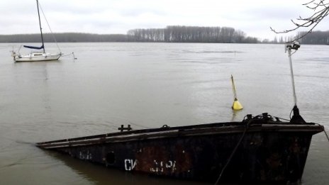 Намериха тялото на изчезналото в Дунав момиче