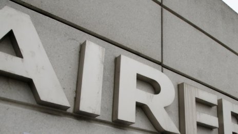 Самолет на Еър Франс кацна в София след терора в Истанбул