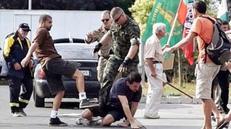 Ритници и палки заради "Вълците на Путин" 