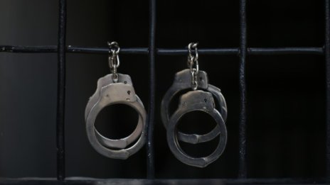 Осъдиха баща и син за прекарване на мигранти