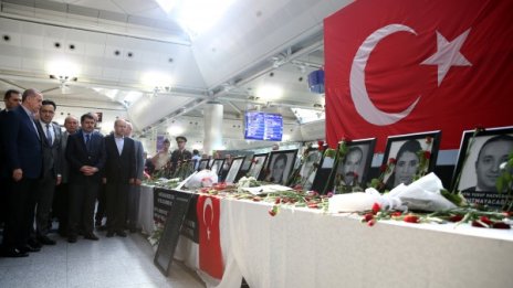 Близо 20 задържани за атаката на "Ататюрк"