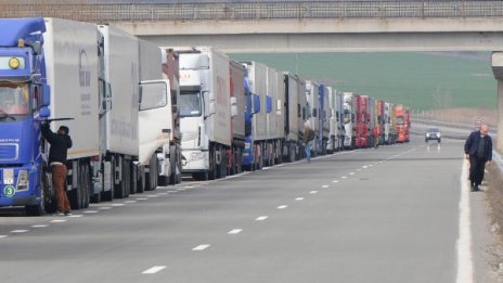 Спипаха бежанци в камион на влизане от Гърция у нас