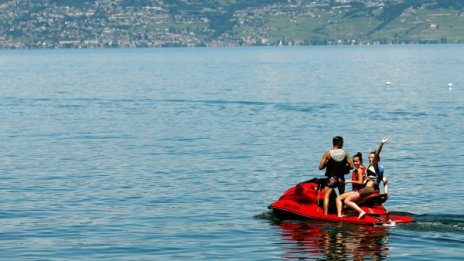 386 джета порят родното море, а глобените – едва двама