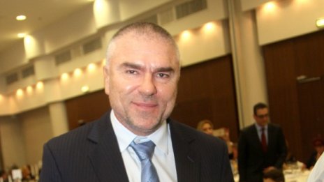 Марешки се оттегля от надпреварата за президент