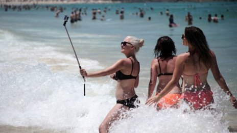 Седмицата започва с жега, термометърът удря 34&deg;