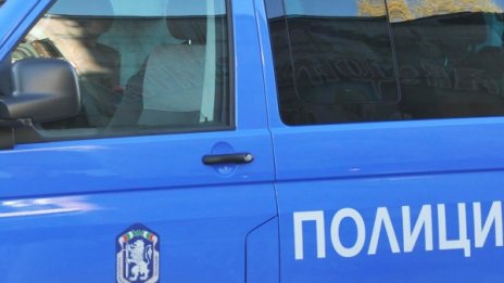 Шофьор се заби в дърво, почина на място