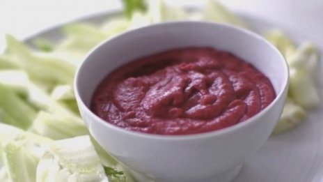 Рецептата Dnes: Хумус от червено цвекло 