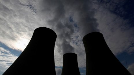 Реактор в унгарски АЕЦ спря работа заради авария