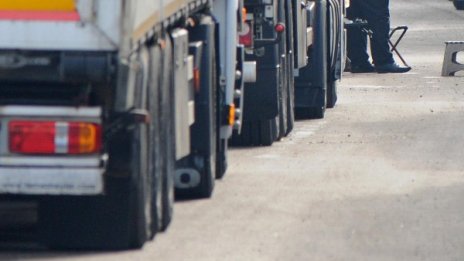 Пуснаха движението на "Капитан Андреево" за всички