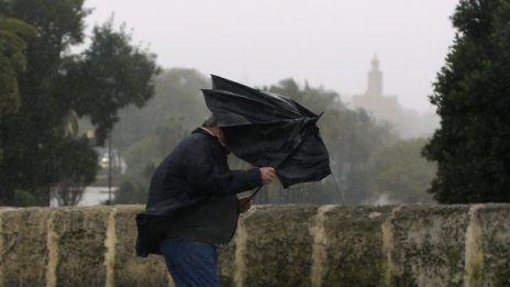 Жълт код за силен вятър в 24 области