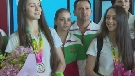 Наши деца си дойдоха с медали от размирна Турция