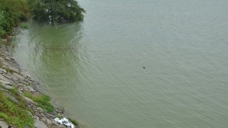 Труп на мъж е намерен в река Глазне в Банско