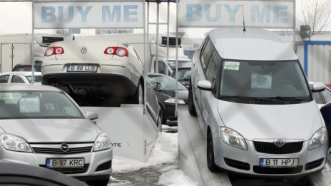 Преглед на колата, но само с проверка в нета за платен данък