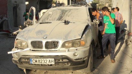 Кола с BG номера ударена при въздушно нападение в Сирия