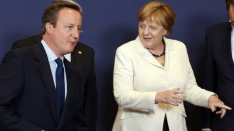 Преди Brexit: Камерън с "последна молба" до Меркел