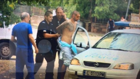 Убиецът с мачетето &ndash; с цигара, спокоен, не помнел