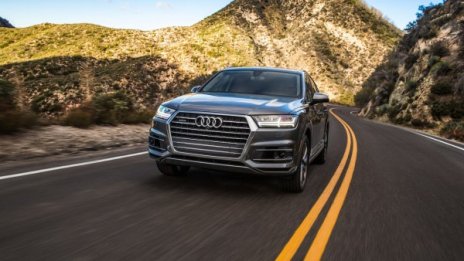 Проблем с еърбеците връща в сервиза новото Audi Q7 