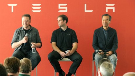 Tesla иска Gigafactory на всеки континент
