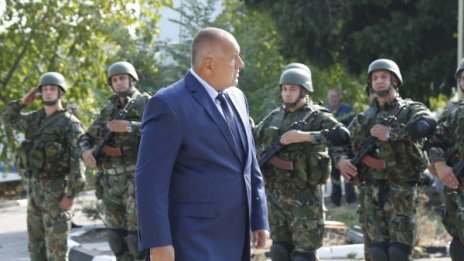 Борисов чакал мъжка постъпка от ген. Радев, но...