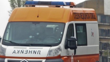 Кола удари 8-годишно момиченце в Брестница