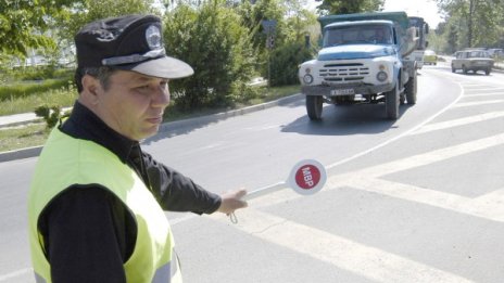 МВР изгражда КПП-та и във вътрешността на страната