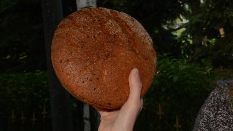 Българинът кара на хляб и зарзават. Харчи по 359 лв на месец
