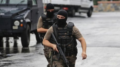Кървав ад в турската провинция Ван – 3 жертви, 70 ранени