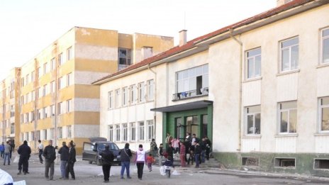 Наръгаха афганистанец при сбиване в Харманли