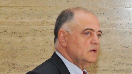 Ген. Атанасов: Хора от МВР покровителстват каналджии!