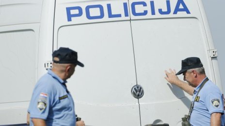 Ловец от Пирот застреля 20-годишен бежанец