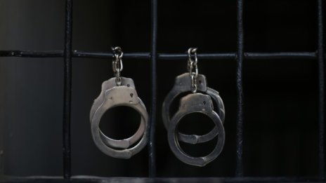 Затворници се ожалиха от дървеници, храна и хигиена