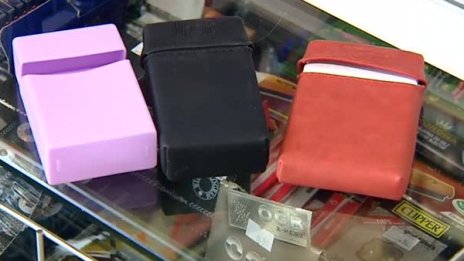 "Обличаме" цигарените кутии, крием... смъртта