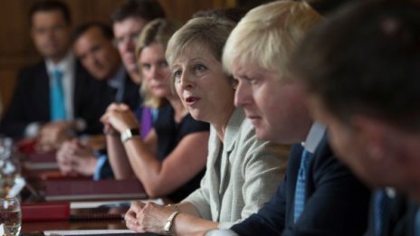 Британският кабинет иска уникално споразумение с ЕС след Brexit-а