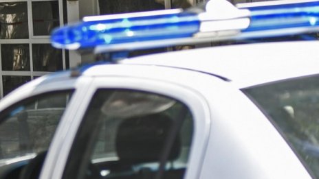 Изнасилиха млада жена в двора на детска градина