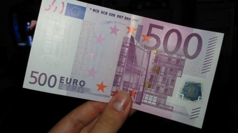 ТИР-аджия пазарува с ?1000 менте, прибира 600 лв. ресто