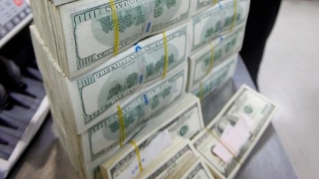 МВФ отпусна на Украйна транш от $1 млрд.