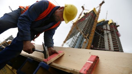 Безработицата спада и през август &ndash; до 8%