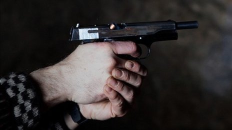 Плевенчанин удари софиянец, той пък го стреля с "Глок"