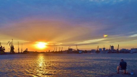 Температурен рекорд в Бургас – 33.4°C днес!