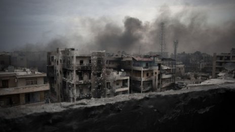 Бомбардираха хуманитарен конвой край Алепо, 32 жертви