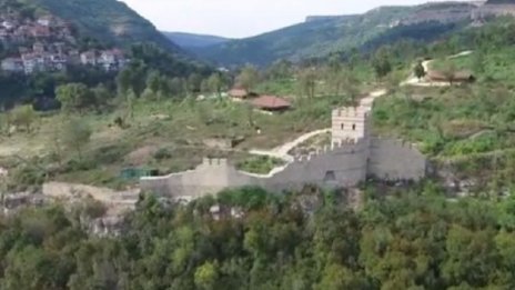 Над 1000 туристи на "Трапезица" в първия й ден