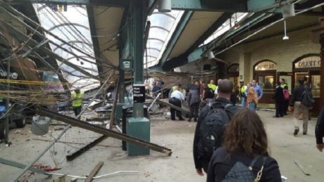 Трима загинали и стотици ранени при жп катастрофа в Ню Джърси