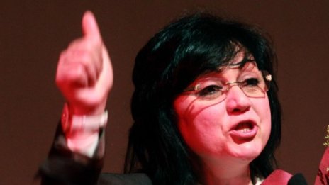 Нинова за ГЕРБ: Крадем от гражданите и за себе си!