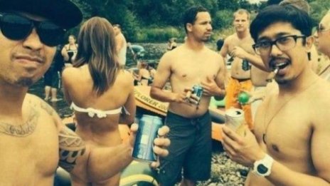 Спонтанни фотобомби или защо да гледаме втори път